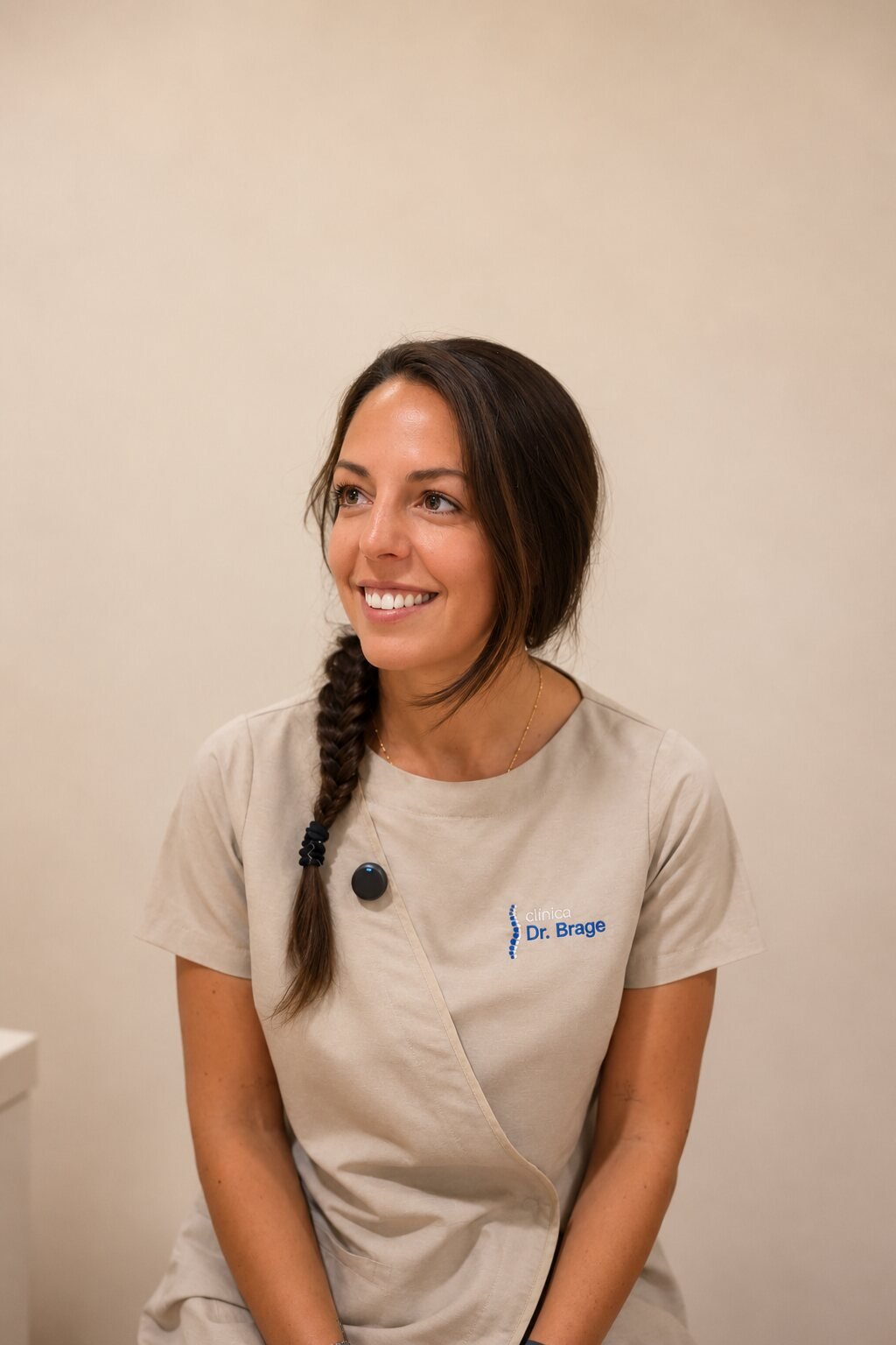 Carlota Brage, Clínica Brage Ferrol